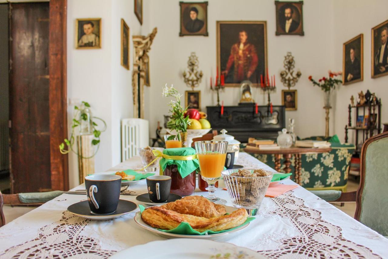 B&B Palazzo Sambiasi 莱切 外观 照片