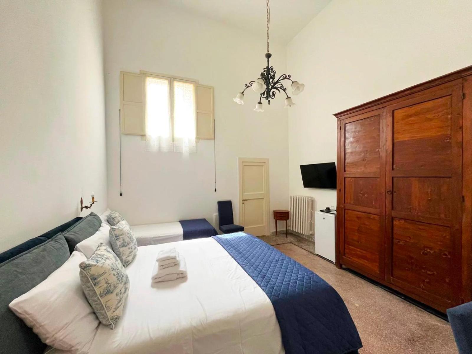 B&B Palazzo Sambiasi 莱切 客房 照片